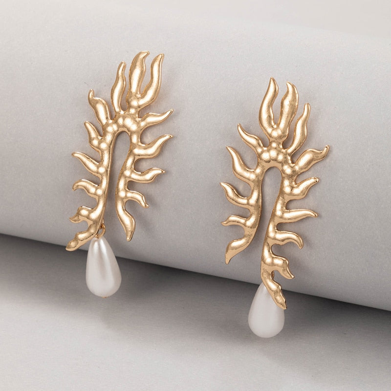 Nowak™ | Kolczyki koralowe ze słodkowodnymi perłami