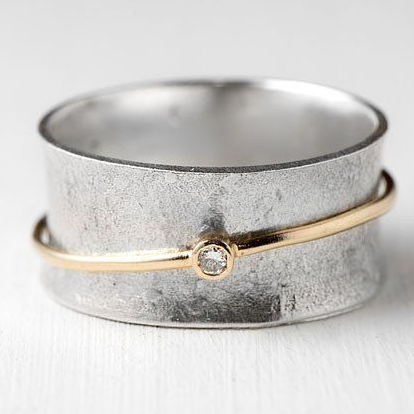 Nowak™ | Srebrny pierścionek ze złotą linią i cyrkonią